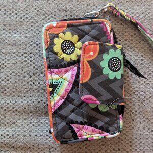 Vera Bradley Wallet organizer Multi-Color Ziggy Zinnia Pattern